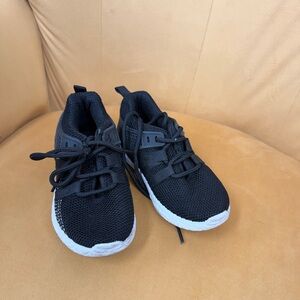 Kids Black Mesh Athletic Sneakers - Comfortable Lace-Up Sneakers